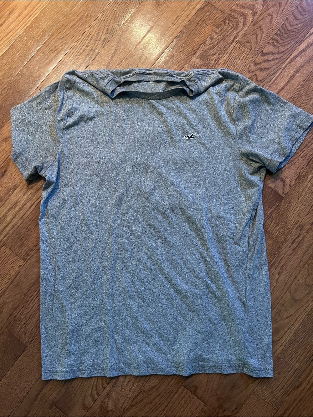 Hollister medium men’s shirt